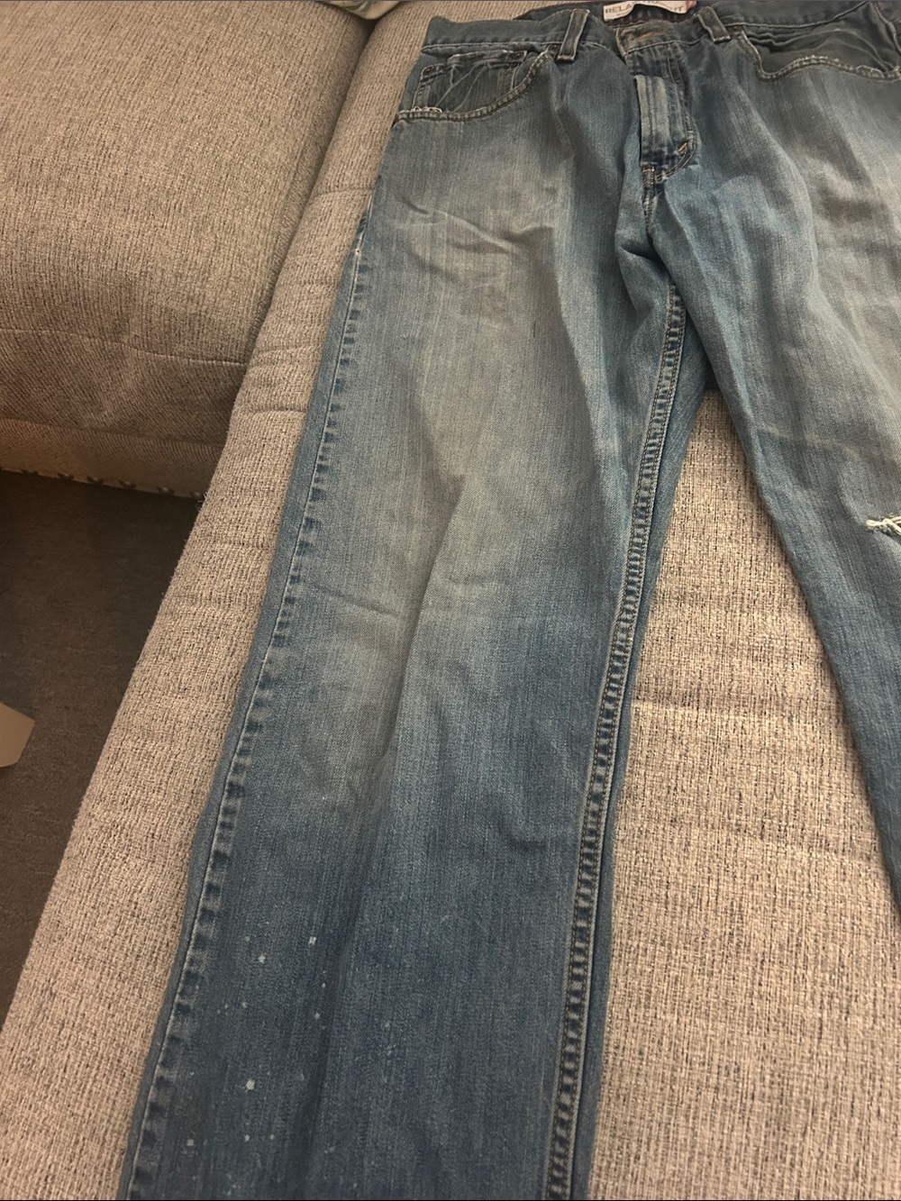 Levi's Men's Faded Blue Straight Jeans - Picture 4 of 11